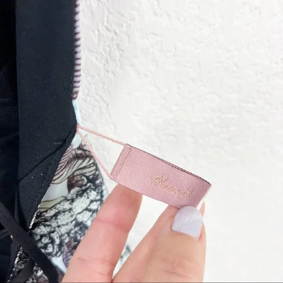 Maaji - Picture 7 of 9